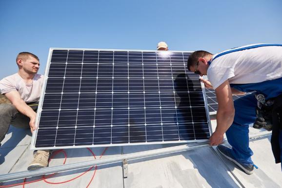 pose de panneaux solaires