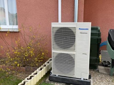 Installation d'une pompe à chaleur Panasonic de 9kw à BEAUREPAIRE 38270 ISERE