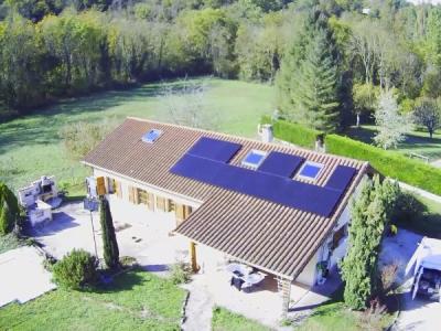 Installation photovoltaïque d'une puissance de 6 KWC à Nivolas Vermelle 38300